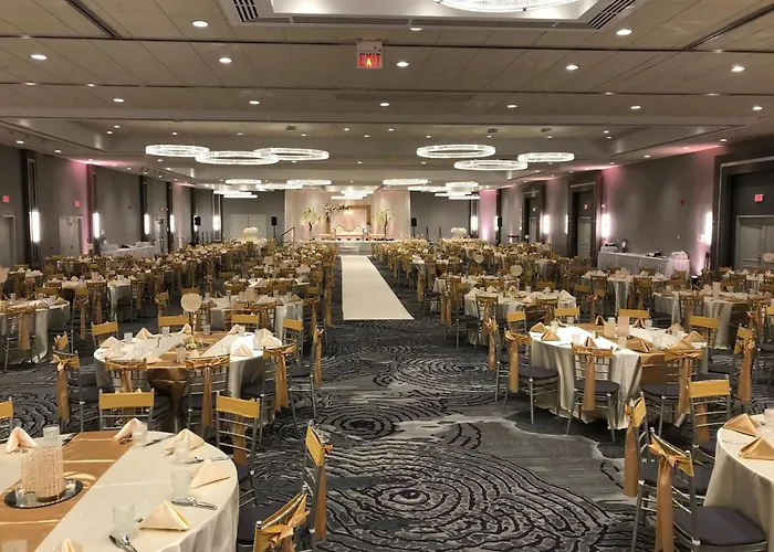 Chicago Nw Crystal Lk Conv Ctr By Ihg 3* Crystal Lake