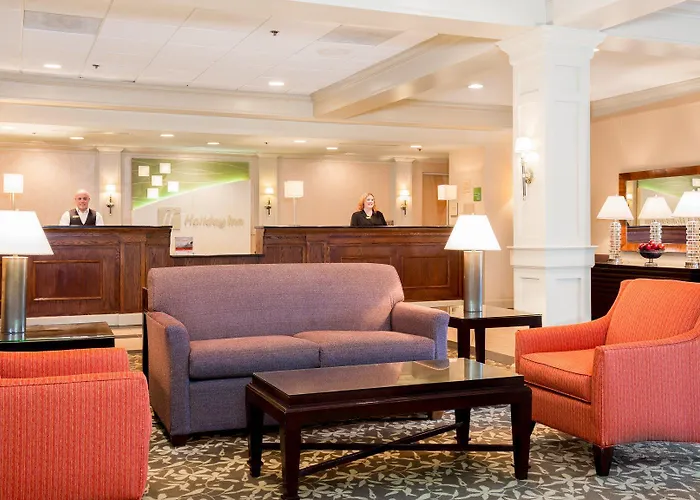 Chicago Nw Crystal Lk Conv Ctr By Ihg Hotel Crystal Lake