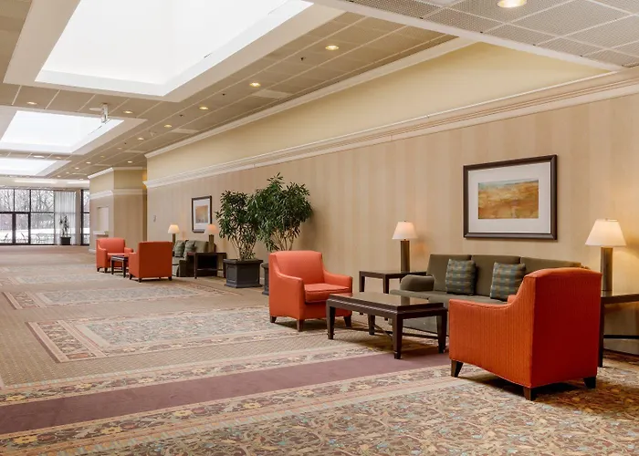 Hotel Chicago Nw Crystal Lk Conv Ctr By Ihg Crystal Lake