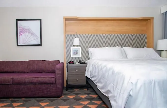 Hotel Chicago Nw Crystal Lk Conv Ctr By Ihg 3*