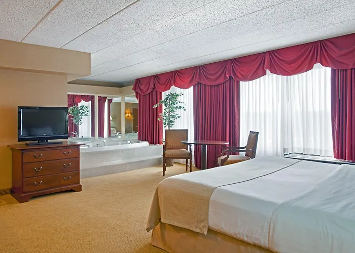 Hotel Chicago Nw Crystal Lk Conv Ctr By Ihg 3*