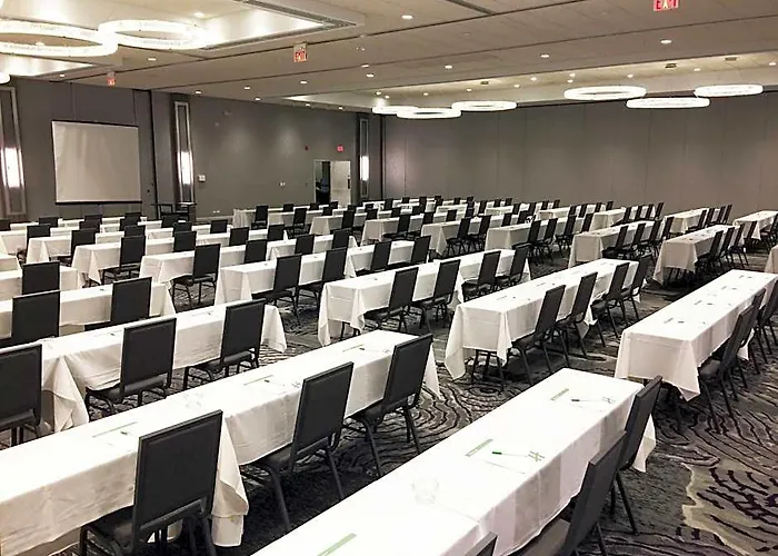 Chicago Nw Crystal Lk Conv Ctr By Ihg Hotel
