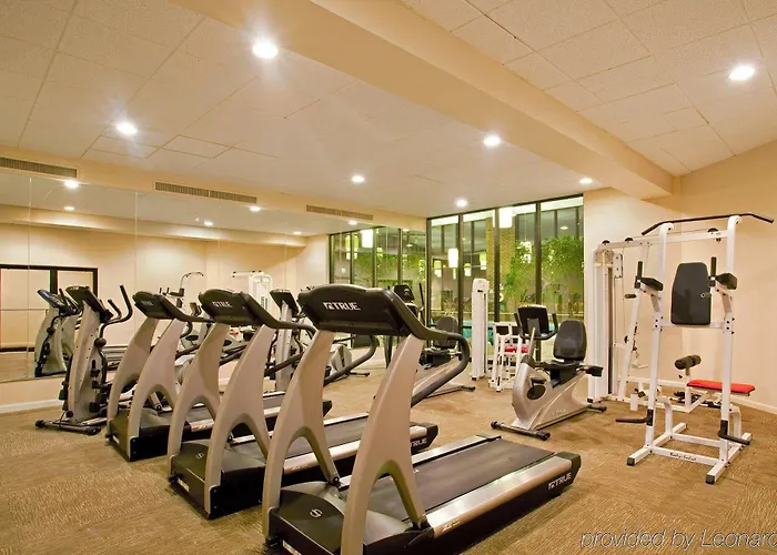 Hotel Chicago Nw Crystal Lk Conv Ctr By Ihg 3*